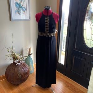 Black sleeveless dress size 10
